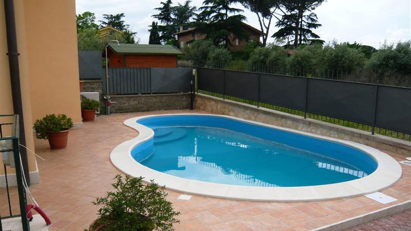 Piscina skimmer con minifossa